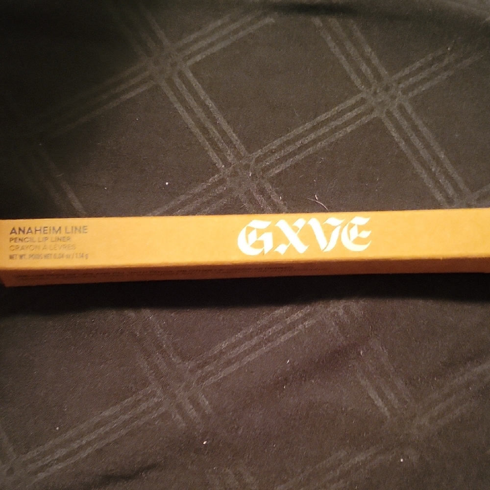GXVE Beauty Anaheim Line Clean Waterproof Lip Liner